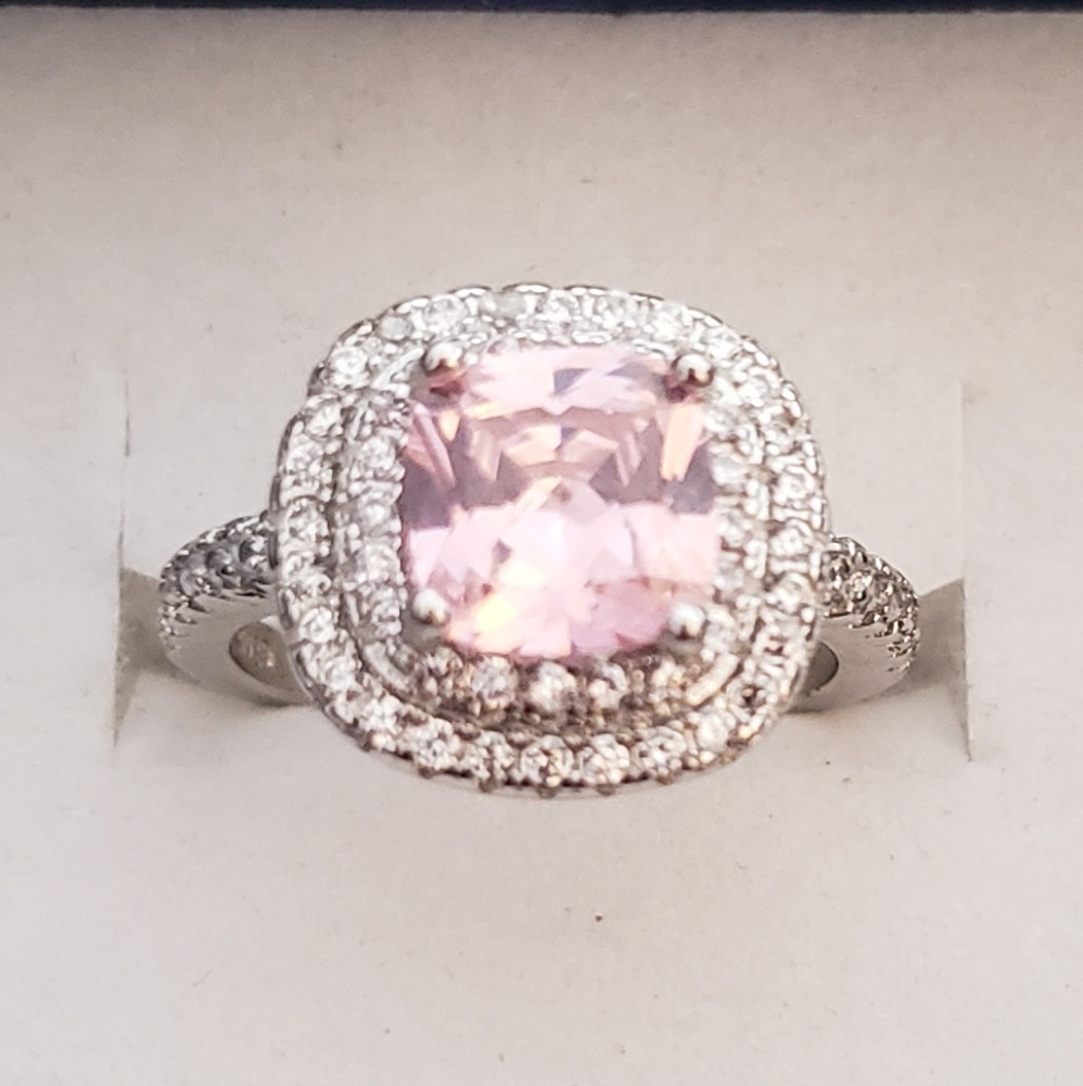 Pink sapphire ring